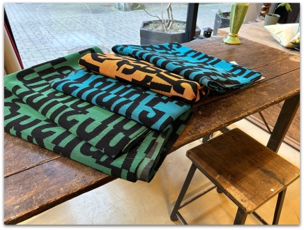 kvadrat møbelstof møbelstoffer ompolstring møbelstoflageret stoflageret reststoffer stofdesign stofpuder kvadrat jab Designers Guild Svenskt Tenn